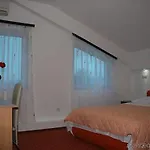 Aura Bed & Breakfast 3*