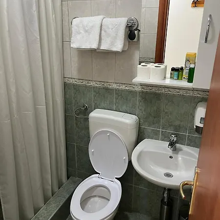 Aura Bed & Breakfast 3*