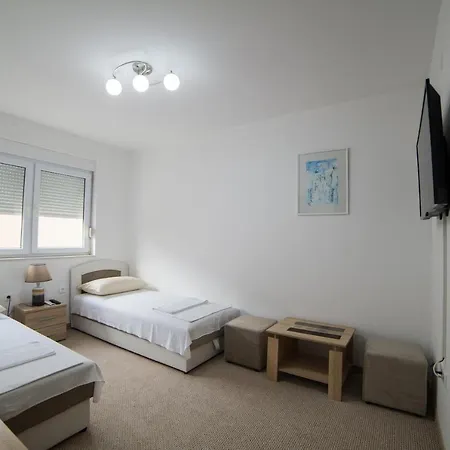 Bed & Breakfast Aura 3*