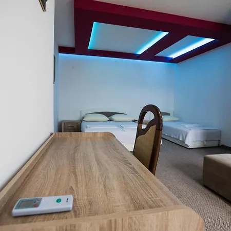 Aura Bed & Breakfast 3*