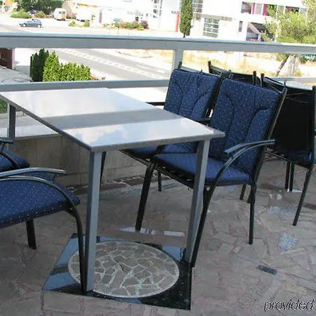Aura Bed and breakfast 3*