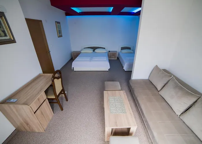 Bed & Breakfast Aura Gnojnice