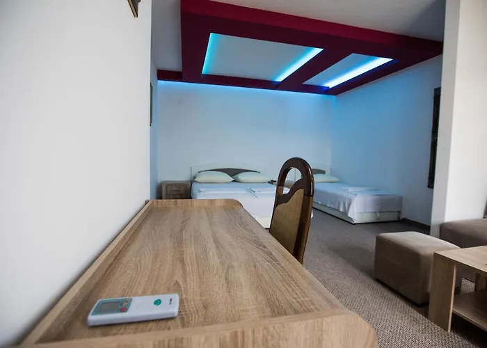 Aura Bed & Breakfast 3*